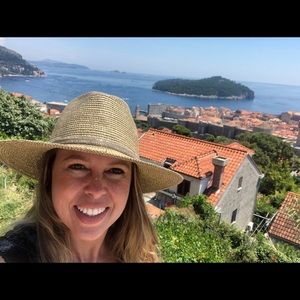 Meet your Posher, Karen